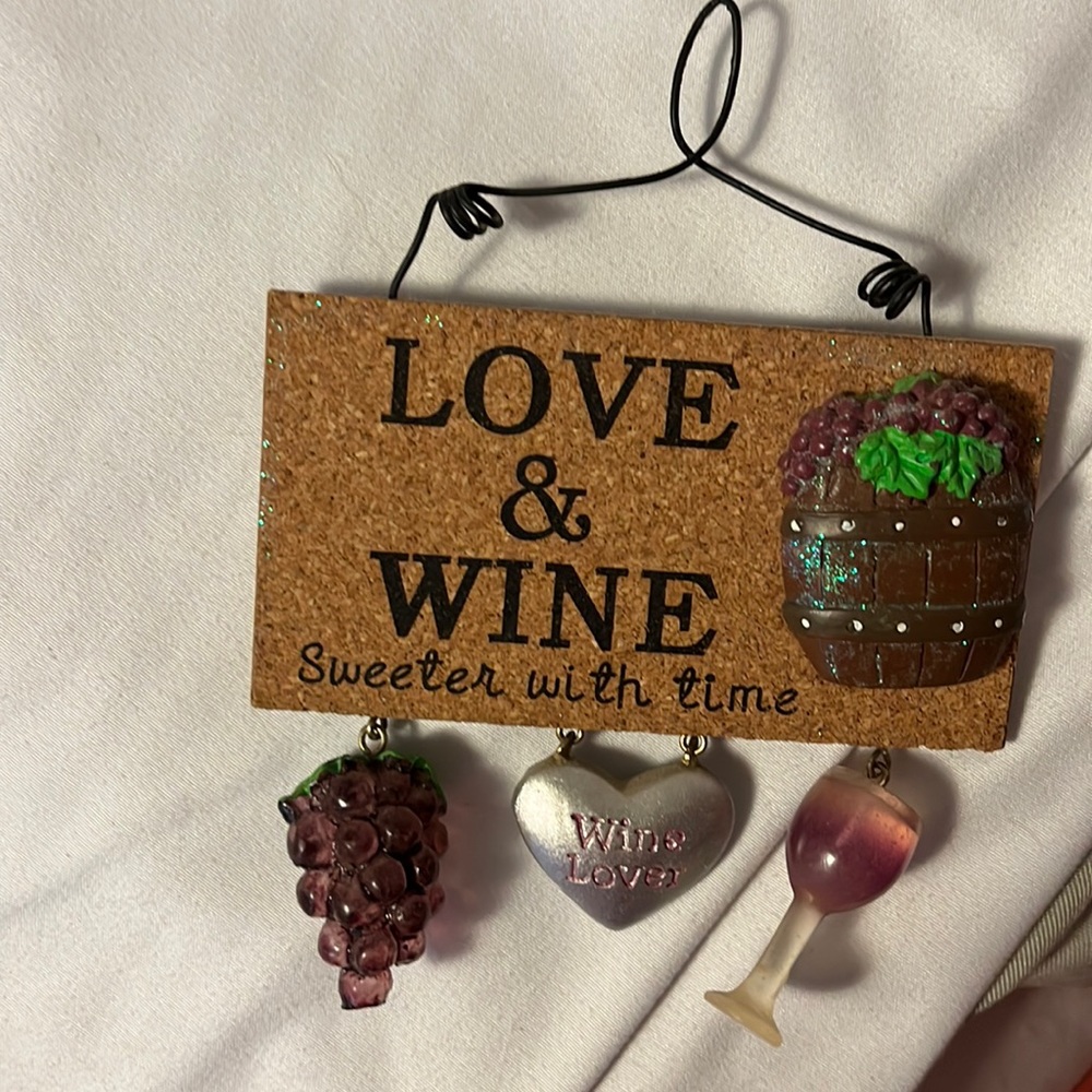 Wall hanging Love and Wine